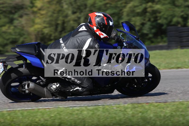 /Archiv-2022/65 20.09.2022 Straubhaar Fun Day ADR/Gruppe gruen/testbike